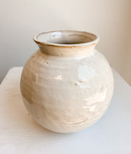 Load image into Gallery viewer, Rustic Belly Vases