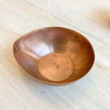 Load image into Gallery viewer, Copper Metal Tealight Holders