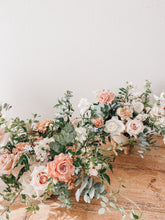 Load image into Gallery viewer, Christmas Low Table Centerpiece