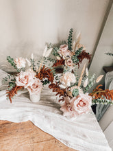 Load image into Gallery viewer, Petite Arrangement Trio